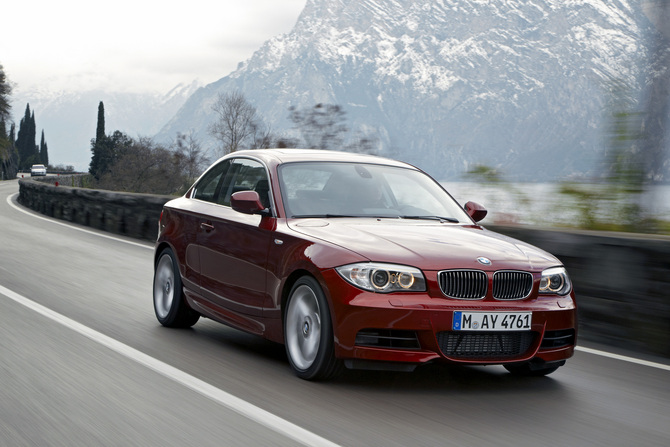 BMW reveals facelifted 1 Series Coupé and Convertible