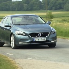 Volvo V40 T4 Momentum Powershift