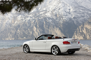 BMW reveals facelifted 1 Series Coupé and Convertible