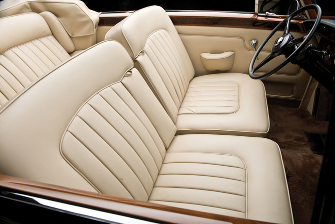 Rolls-Royce Silver Cloud III Drophead Coupe by Mulliner Park Ward