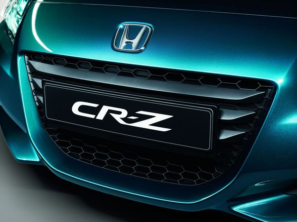 CR-Z: the Sporty Hybrid Coupe by Honda