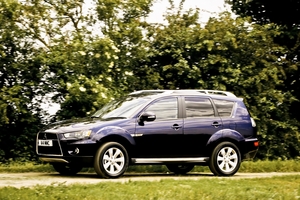 Mitsubishi Outlander 2WD 2.2 DI-D ASG Intense