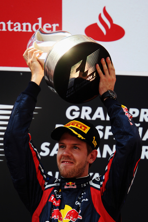 Vettel holds Hamilton for fourth season victory