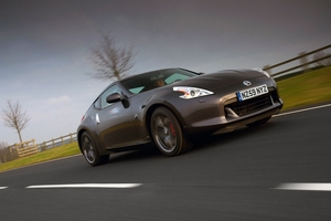 Nissan 370Z 3.7 328 Black Edition A/T