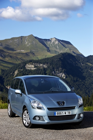 Peugeot 5008 Executive 1.6 HDi 112 CVM6