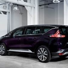 Renault Espace Energy dCi Twin Turbo EDC Initiale Paris