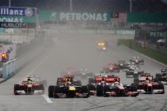 Vettel continues winning run in Malaysia