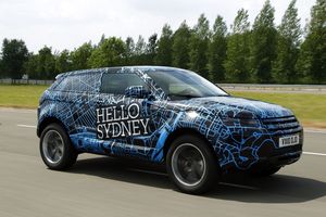 Range Rover Evoque goes funky for final testing