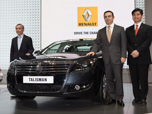 Renault CEO Carlos Ghosn was also on hand for the reveal