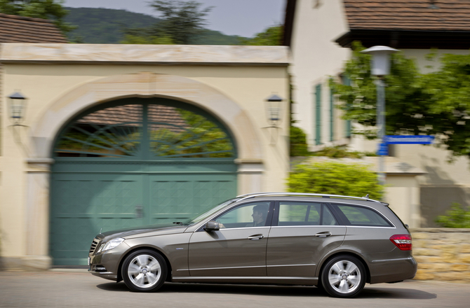 Mercedes-Benz E-Class Gen.5