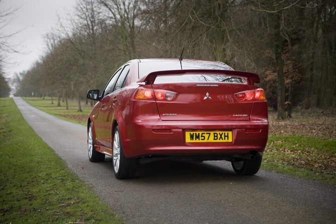 Mitsubishi Lancer 2.0 DID Intense