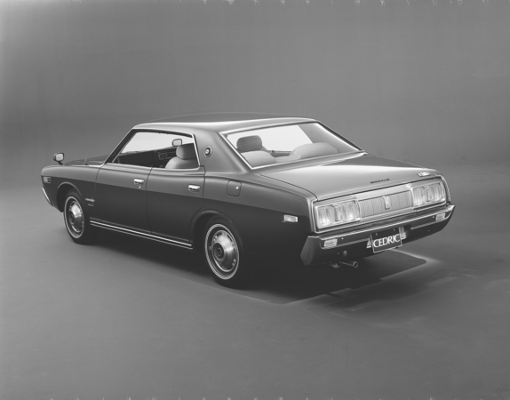 Nissan Cedric Hardtop 2600GX