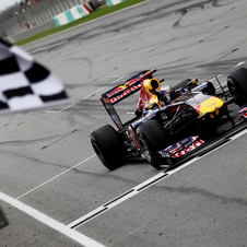 Vettel continues winning run in Malaysia