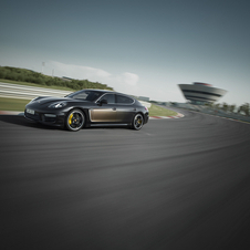 The Panamera Turbo S Exclusive Executive is equipped with the same 4.8 V8 twin-turbo engine of the Panamera Turbo S