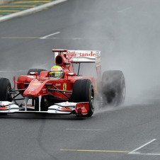 Hulkenberg storms into pole position in Brazil