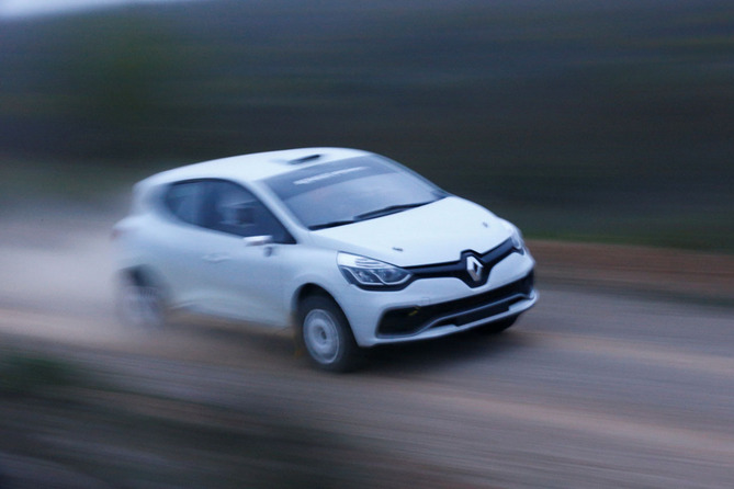 The R3T is based on the latest Clio R.S.