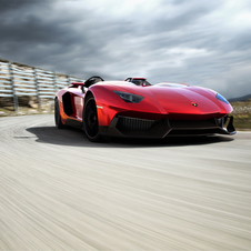 Lamborghini Aventador J oficialmente apresentado