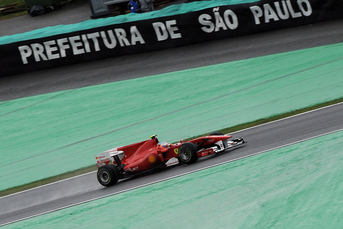 Hulkenberg storms into pole position in Brazil