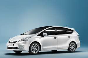 Prius+: a seven-seater extends the Toyota Prius family