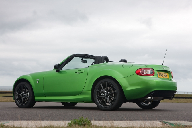 Mazda MX-5 Coupé Cabriolet 2.0i Sport Black