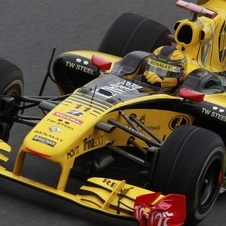 Hulkenberg storms into pole position in Brazil