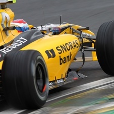 Hulkenberg storms into pole position in Brazil