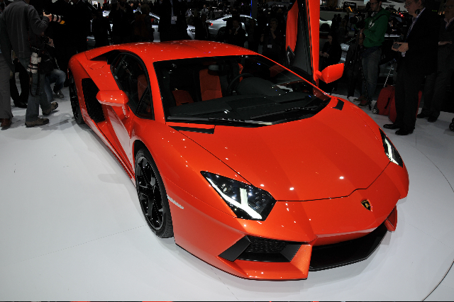 Lamborghini Aventador LP 700-4