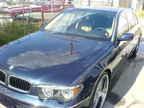 BMW 745i