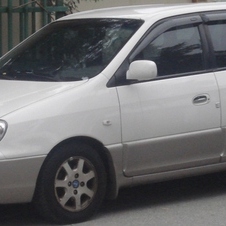 Kia Carens 2.0