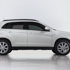 Mitsubishi Outlander Sport ES