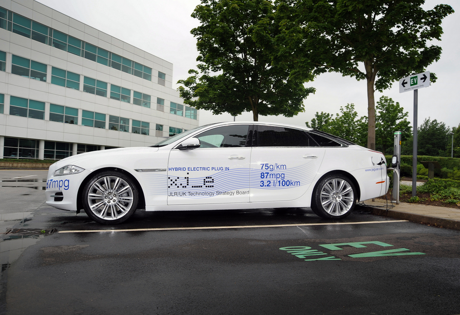 Despite 334ps, the car emits just 75g/km of CO2. 