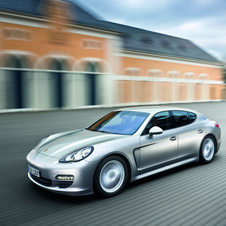 Porsche announces full hybrid model for Geneva