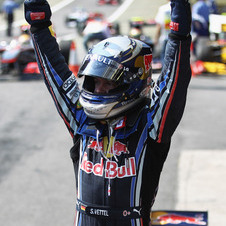 Vettel wins as Red Bull secures manufacturer title