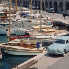 Renault Dauphine