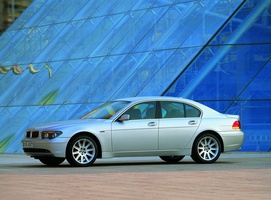 BMW 735i