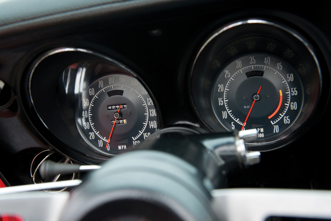 Chevrolet Corvette Stingray LT-1