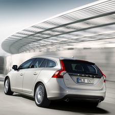 Volvo V60 T6 Momentum Geartronic