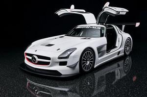 Mercedes’ GT3 version of the SLS AMG comes out