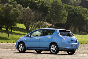 Production of Nissan LEAF starts in Japan