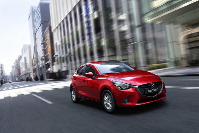 Neuer Mazda2 ist Auto des Jahres in Japan