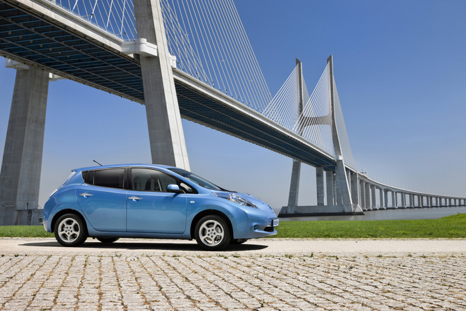 Production of Nissan LEAF starts in Japan