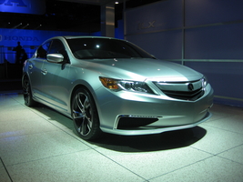 Acura ILX Gives Acura an Entry-Level Luxury Sedan