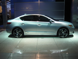 Acura ILX Gives Acura an Entry-Level Luxury Sedan