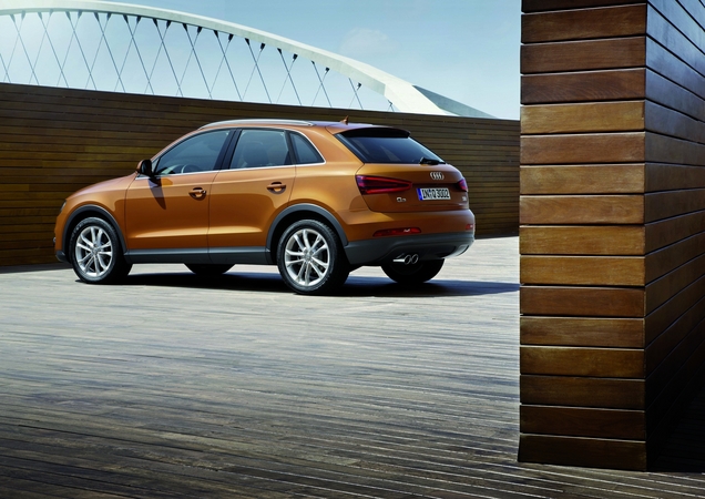 Audi Q3 2.0 TFSI 211 S line quattro