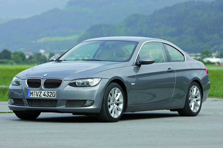 BMW 335i xDrive Coupe Auto (E92)