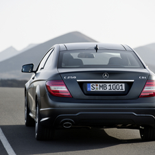 New C-Class Coupé: new compact, classic coupe to debut in Geneva