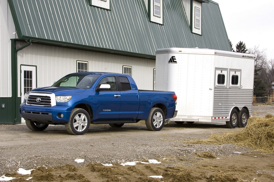 Toyota Tundra CrewMax 4X2 Tundra-Grade 5.7L