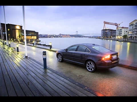 Volvo S80 4.4 V8