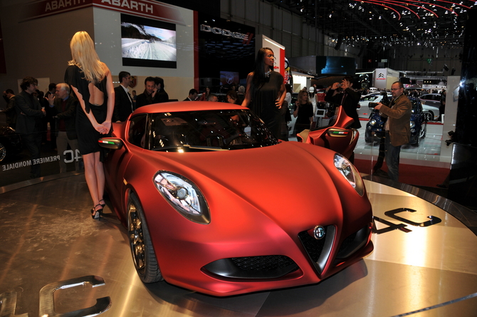 Alfa Romeo nveils the 4C Concept in Geneva