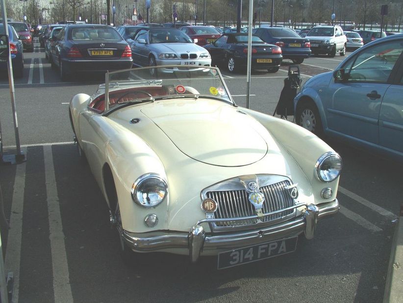 MG MGA